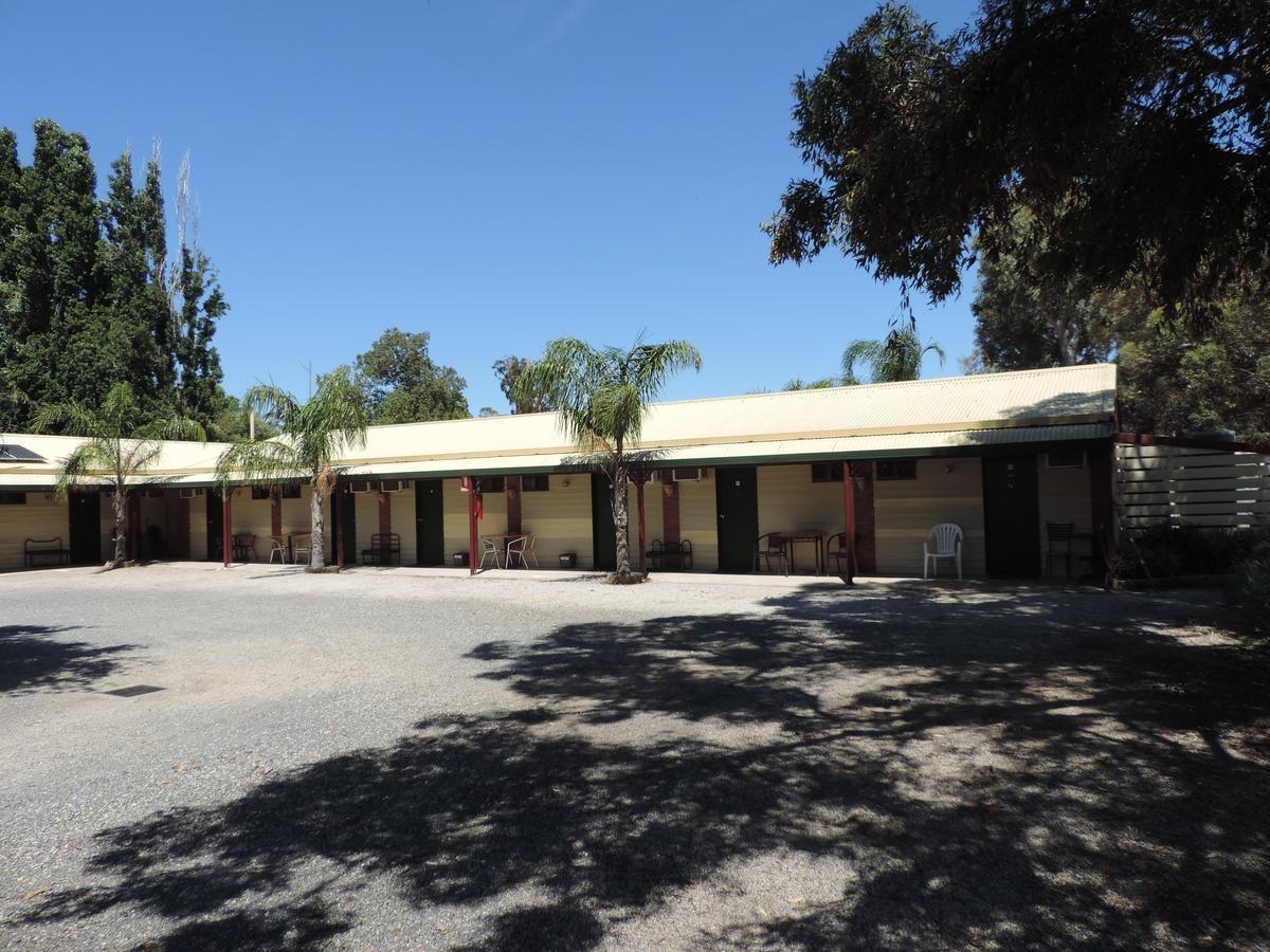 Tooleybuc Country Roads Motor Inn Екстер'єр фото