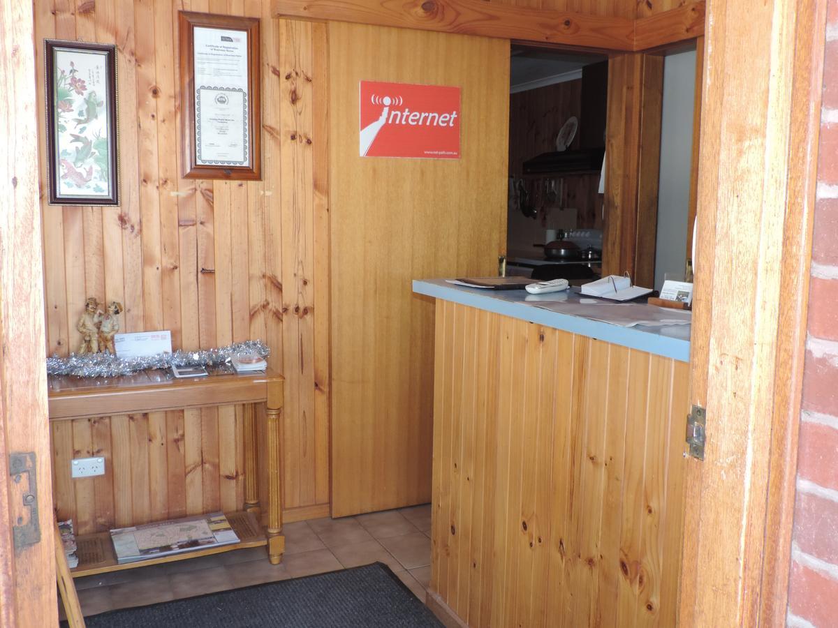 Tooleybuc Country Roads Motor Inn Екстер'єр фото